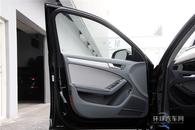 2013款 30 TFSI 手動(dòng)舒適型