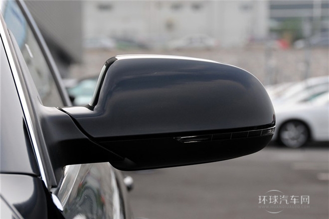 2013款 30 TFSI 手動舒適型