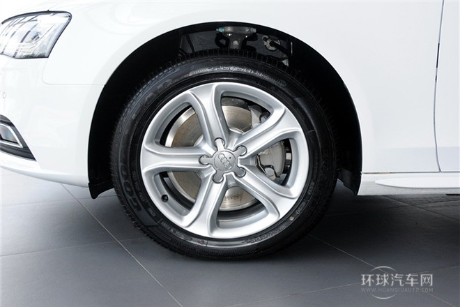 2015款 45 TFSI quattro個(gè)性運(yùn)動(dòng)型