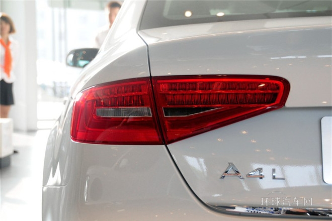 2015款 35 TFSI 自動(dòng)舒適型