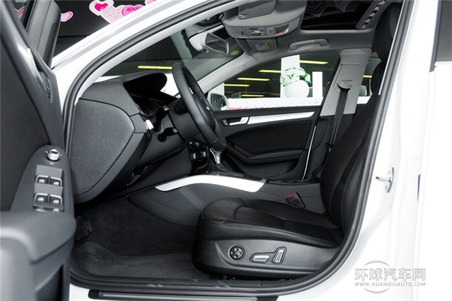 2015款 35 TFSI 自動標(biāo)準(zhǔn)型