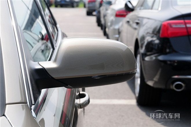 2015款 30 TFSI 自動舒適型