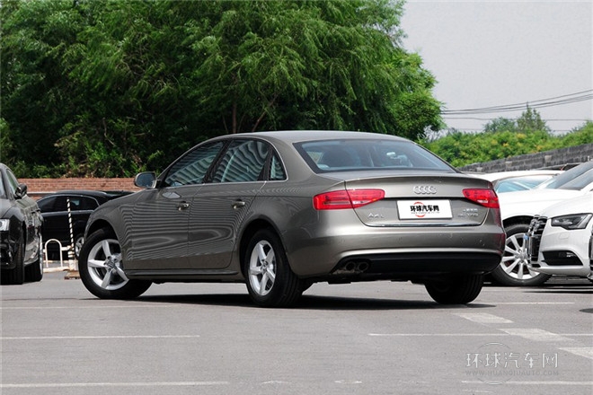 2015款 30 TFSI 自動舒適型