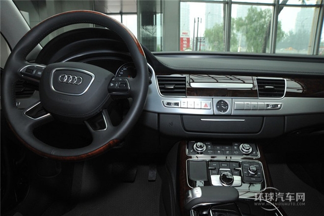 2013款 A8L 55 TFSI quattro專享型