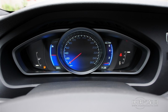 2015款1.6T智雅個(gè)性運(yùn)動(dòng)版