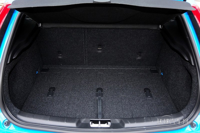 2015款1.6T智雅個性運動版