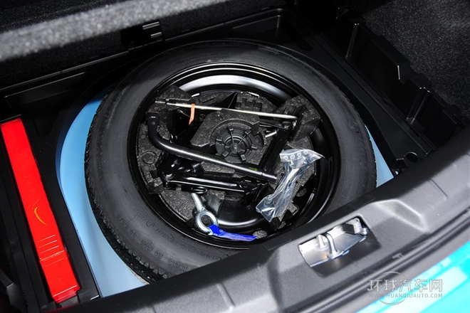 2015款1.6T智雅個(gè)性運(yùn)動版