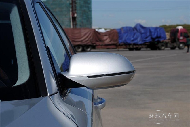 2013款 A8L 55 TFSI quattro尊貴型