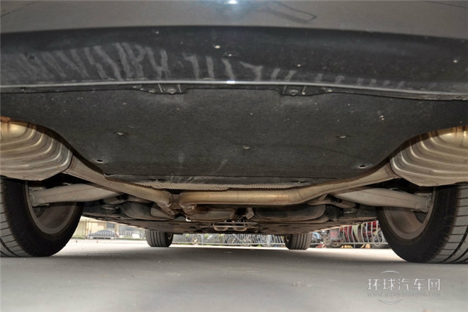 2013款 A8L 50 TFSI quattro專享型