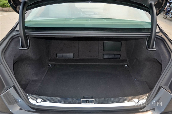 2013款 A8L 50 TFSI quattro專(zhuān)享型