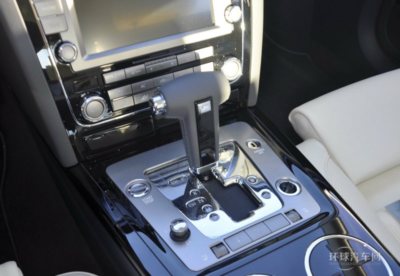 2013款 4.2L 柏秋納弗洛版