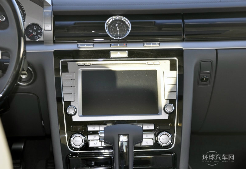 2013款 4.2L 柏秋納弗洛版