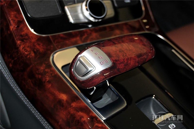 2013款 A8L 50 TFSI quattro尊貴型