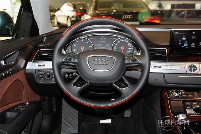 2013款 A8L 50 TFSI quattro尊貴型