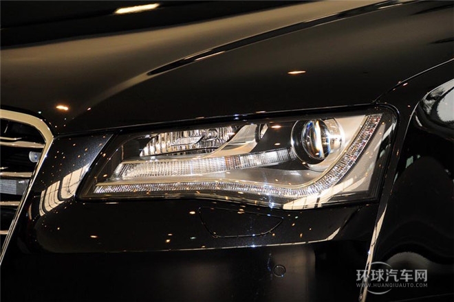 2013款 A8L 50 TFSI quattro尊貴型