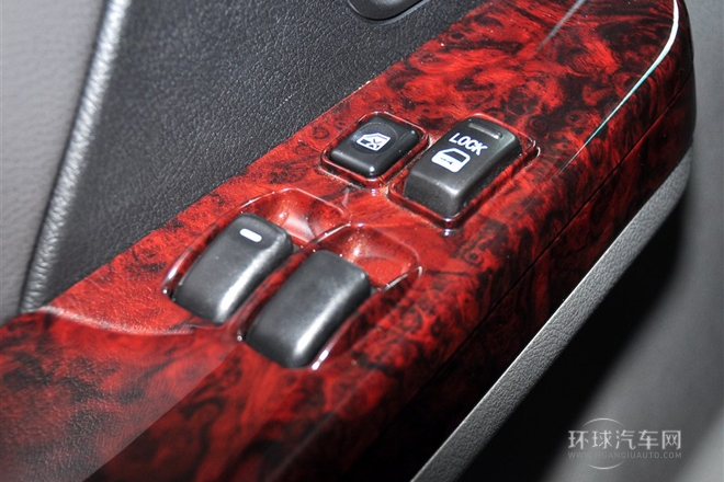 2014款 2.4L 行政型