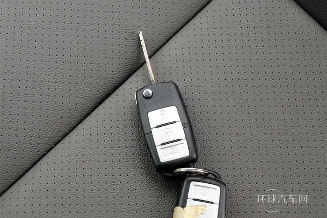 2014款 2.4L 商務型