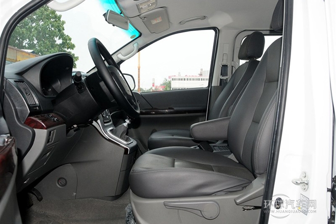 2014款 2.4L 商務型