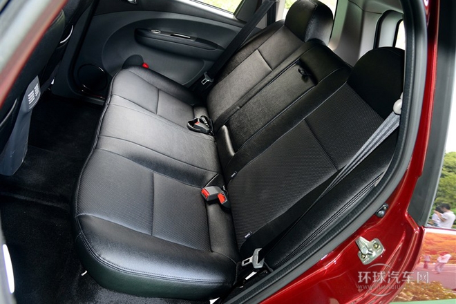 2014款 1.5L 手動舒適型