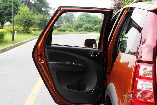 2014款 1.5L 手動尊享型