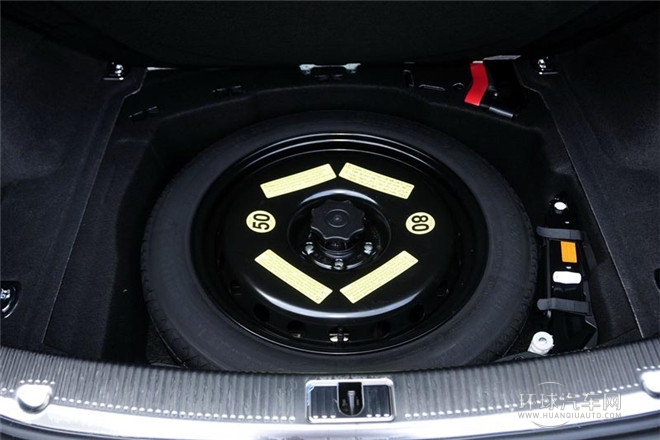 2013款 A8L 30 FSI 專享型