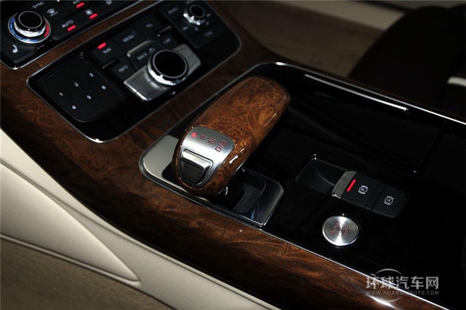 2013款 A8L 30 FSI 專享型