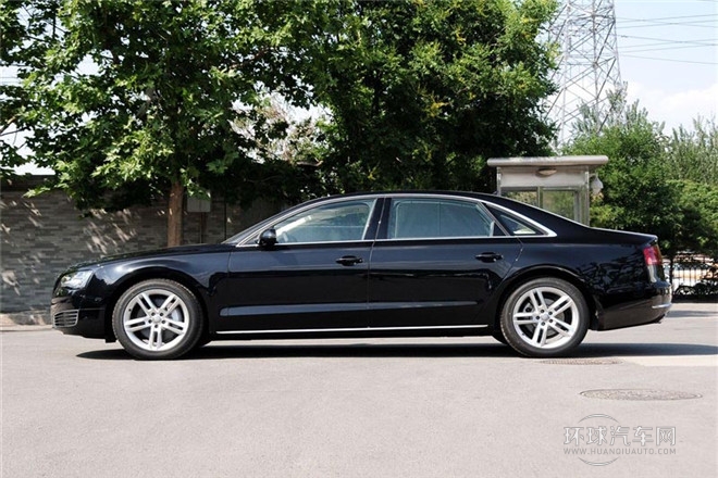 2013款 A8L 30 FSI 專享型