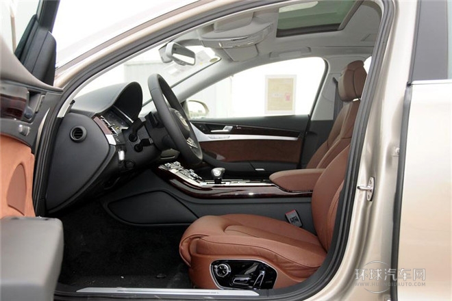 2013款 A8L 30 FSI 舒適型