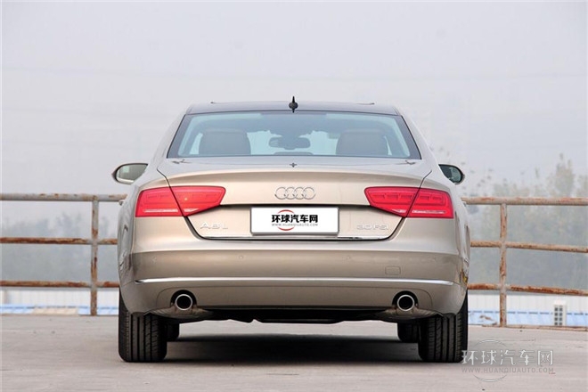 2013款 A8L 30 FSI 舒適型