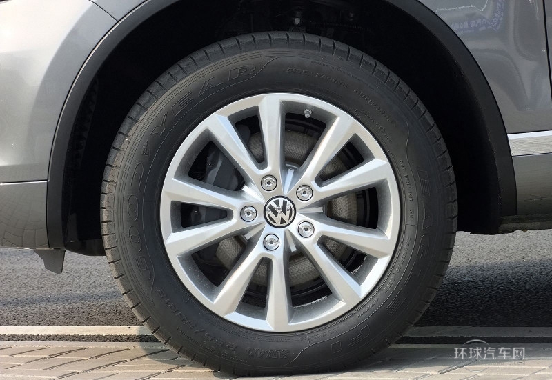 2011款 3.0TDI V6 柴油標配型