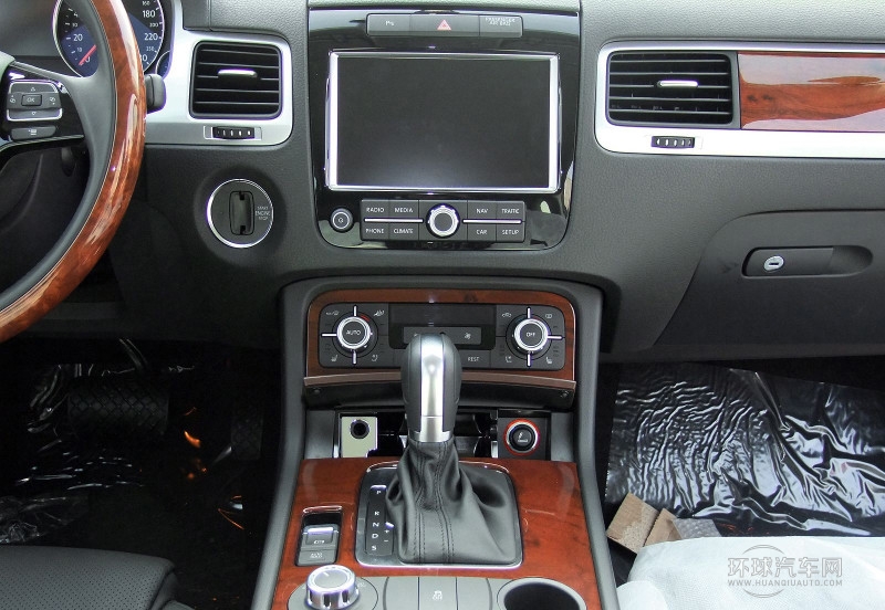 2011款 3.0TDI V6 柴油標(biāo)配型