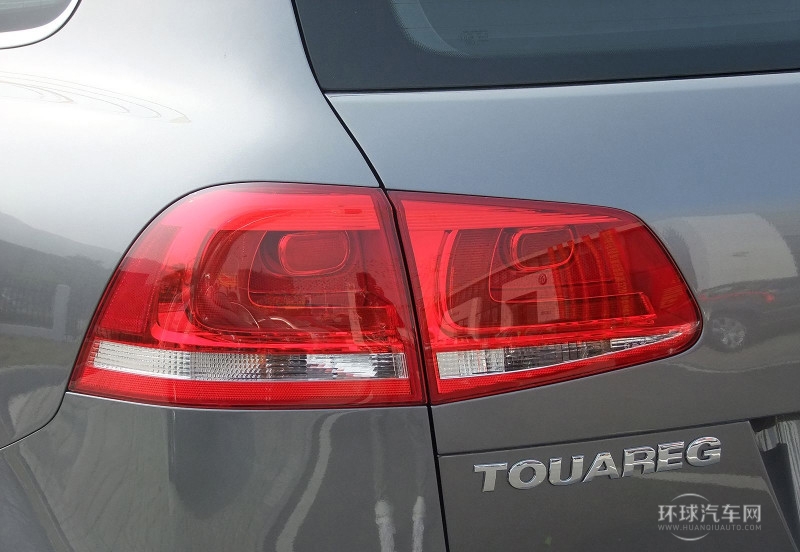 2011款 3.0TDI V6 柴油標配型