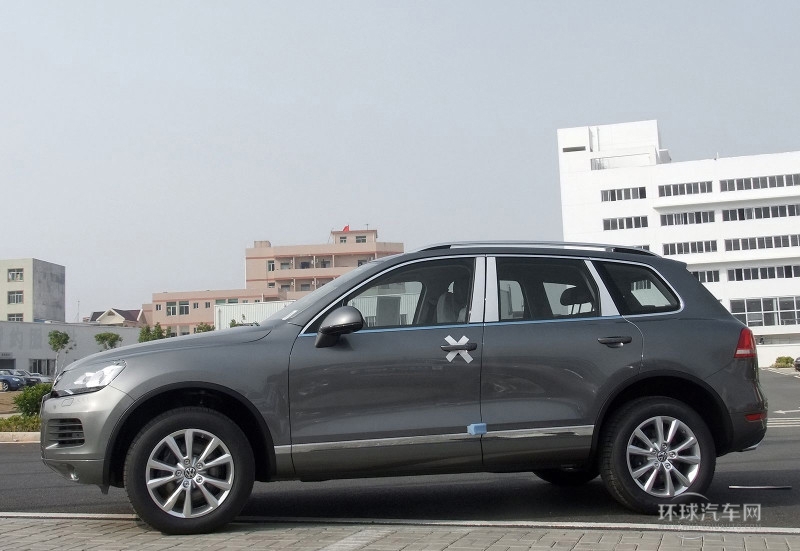 2011款 3.0TDI V6 柴油標配型