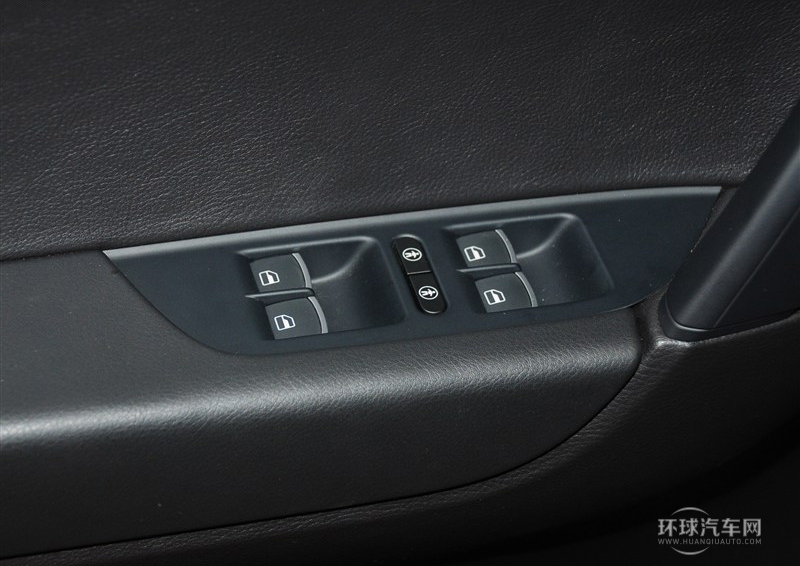 2011款 3.0TSI V6 標配型