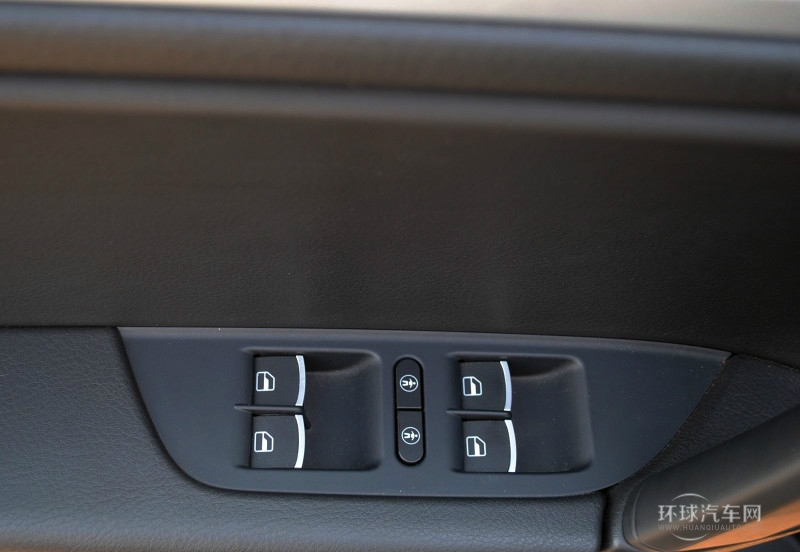 2011款 3.0TSI V6 豪華型