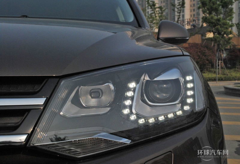 2011款 3.0TSI V6 豪華型