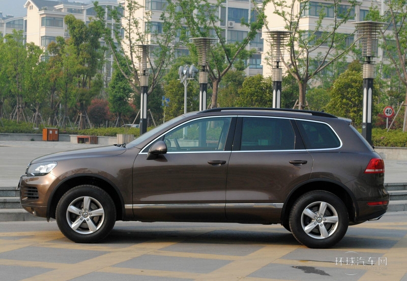 2011款 3.0TSI V6 豪華型