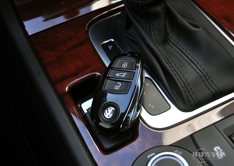 2011款 3.0TSI V6 舒適型