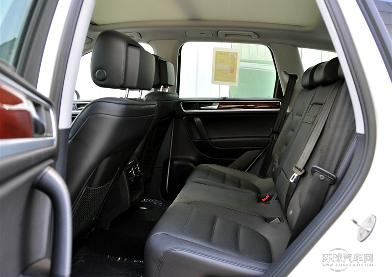 2011款 3.0TSI V6 舒適型