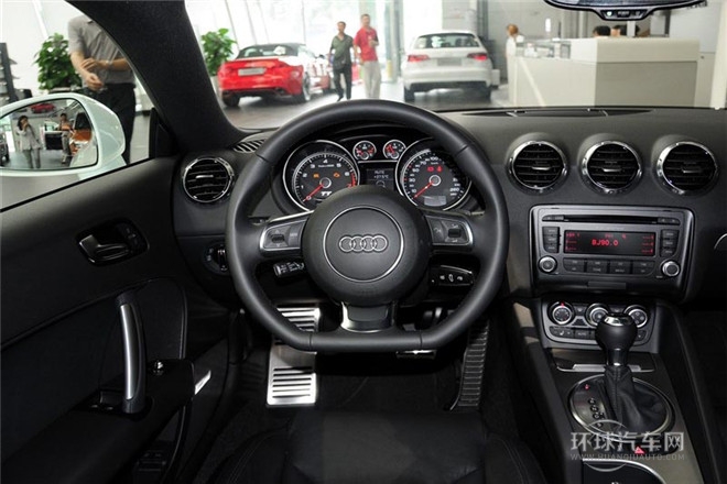 2013款 TT Coupe 45 TFSI 白色經典版