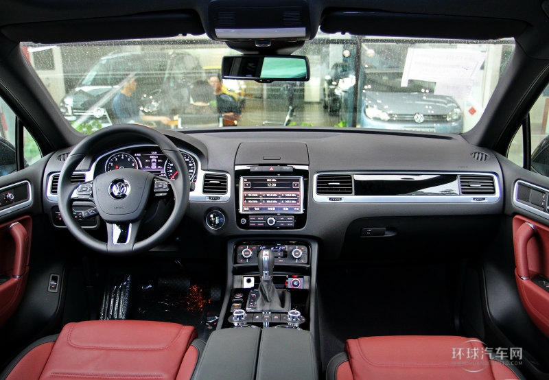 2013款 3.0TSI V6 限量奢華版