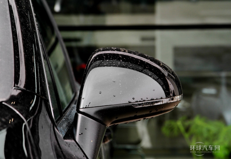 2013款 3.0TSI V6 限量奢華版