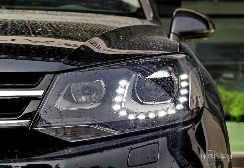 2013款 3.0TSI V6 限量奢華版