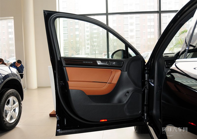 2013款 3.0TSI X 十周年限量版