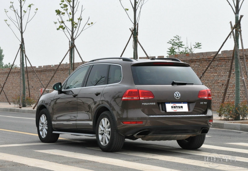 2013款 3.6L V6 越野增強(qiáng)高配型