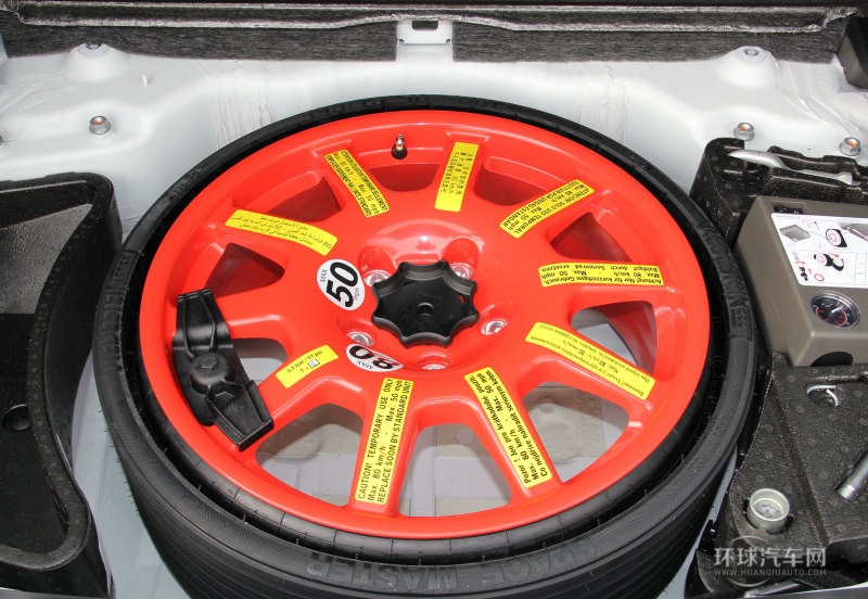 2013款 3.6L V6 越野增強豪華型