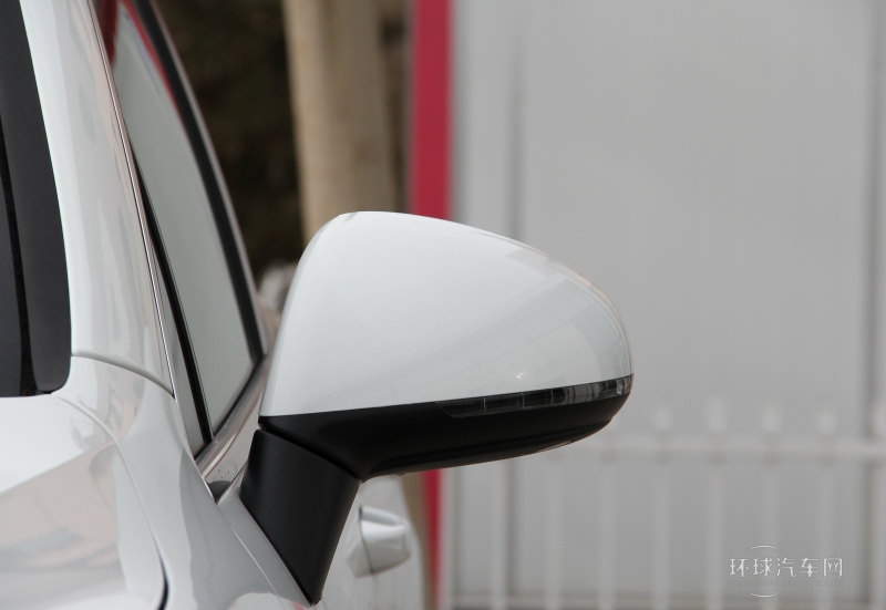 2013款 3.6L V6 越野增強豪華型