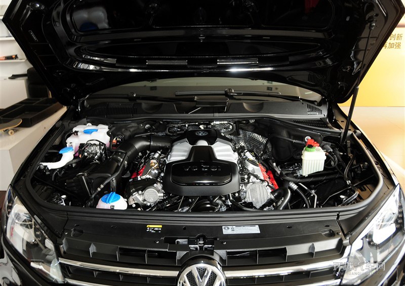 2014款 3.0TSI V6 黑色探險(xiǎn)者