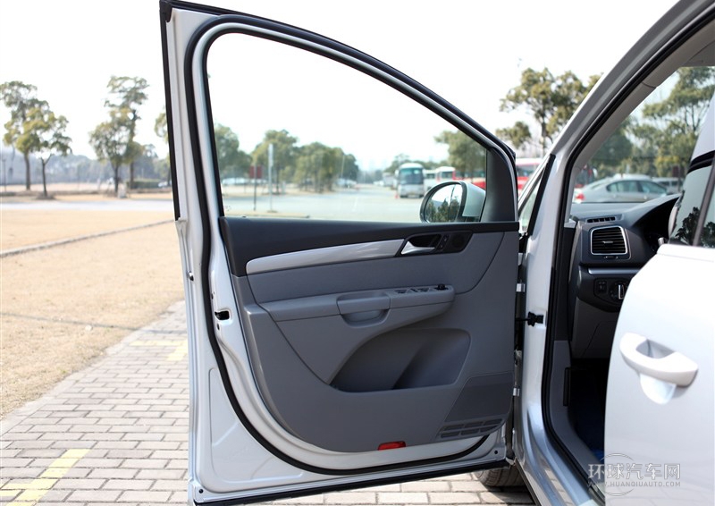 2012款 2.0TSI 標(biāo)配型 歐IV