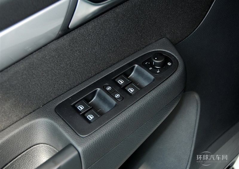 2013款 1.8TSI 標配型 歐V